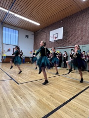 AC7EBF25-ADB9-492D-B693-8DD2D7F28A66